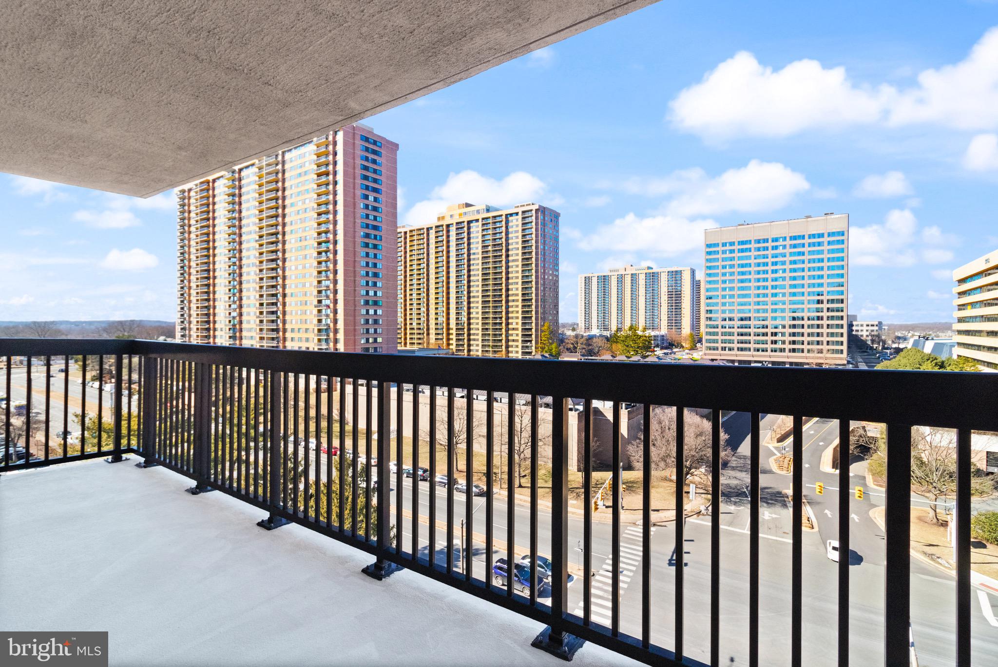 SKYLINE HOUSE - Residential Lease