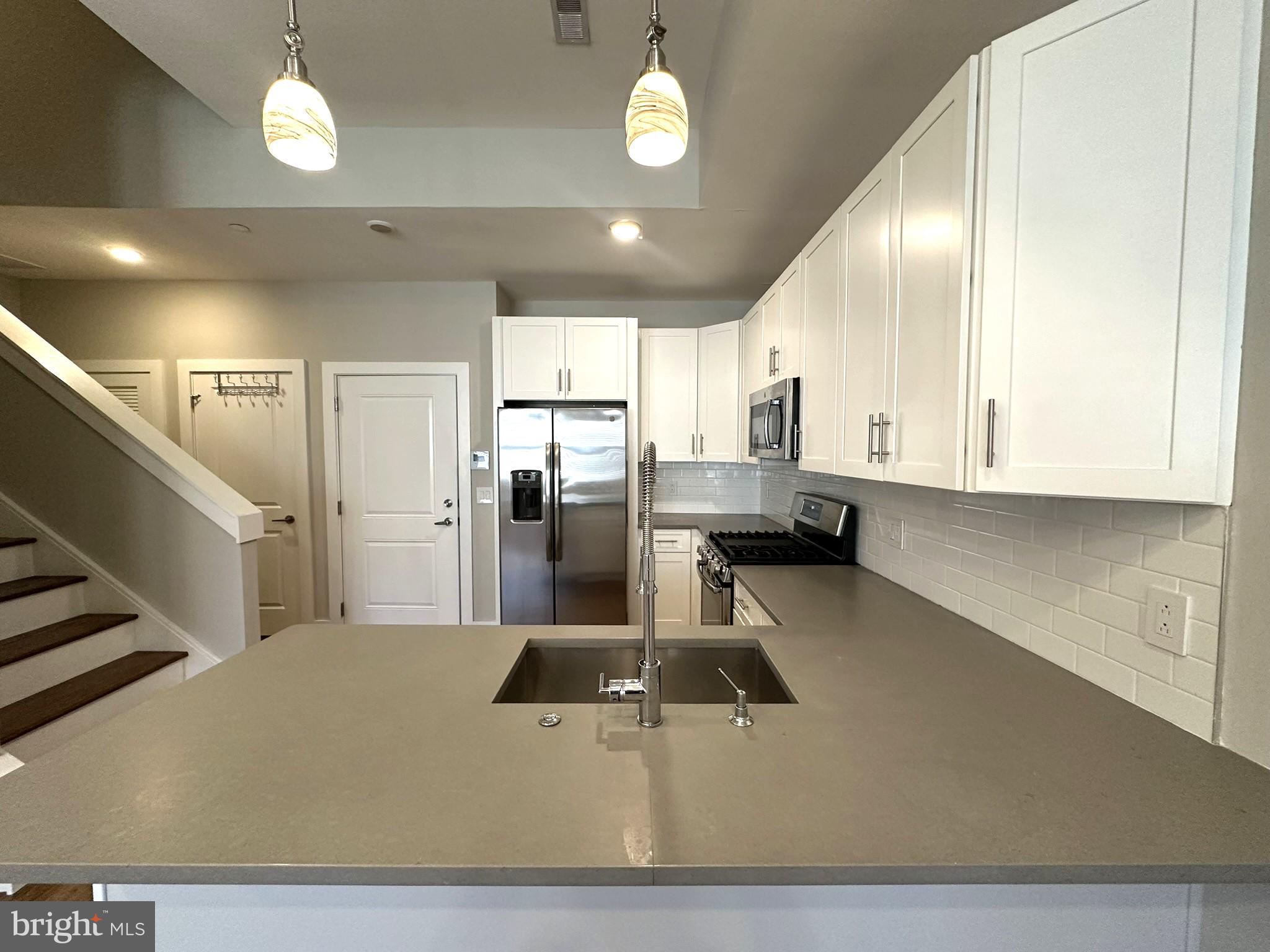 FISHTOWN - Residential Lease