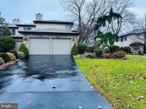 19 WOODMONT DRIVE LAWRENCE NJ 08648
