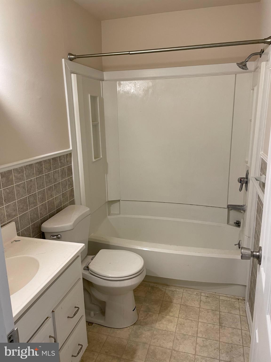 WHITPAIN HILLS - Residential Lease