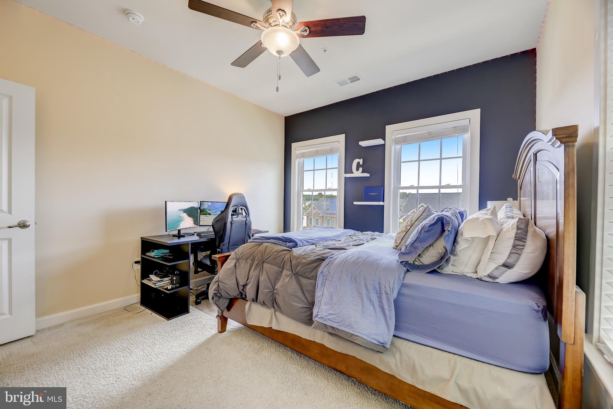 BENTLEY PARK TOWNHOMES - Residential