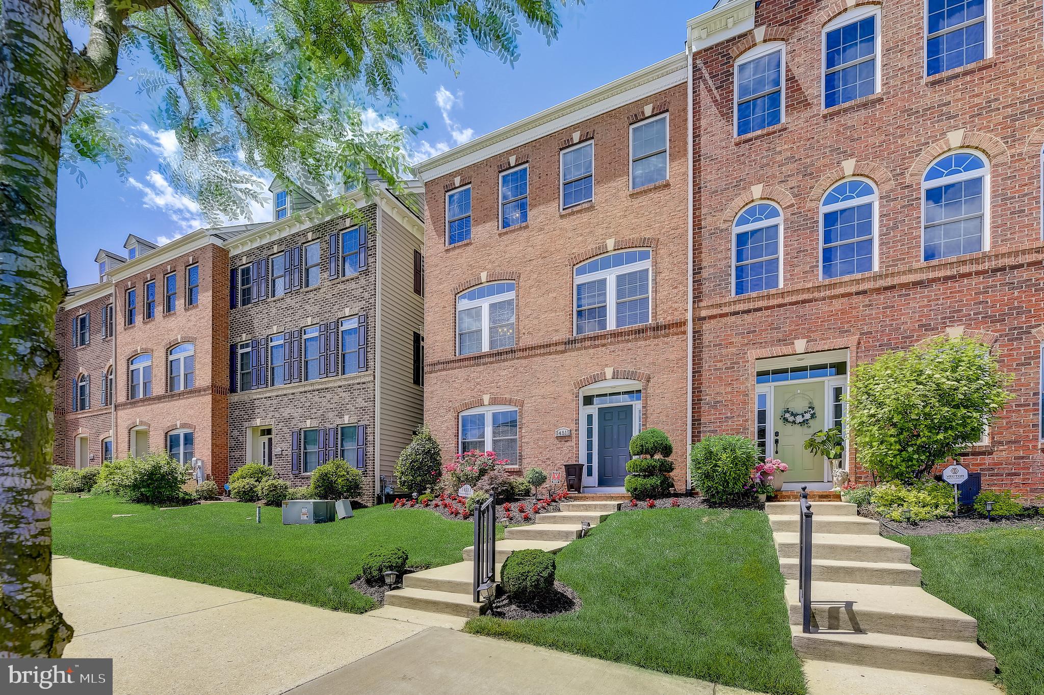 BENTLEY PARK TOWNHOMES - Residential