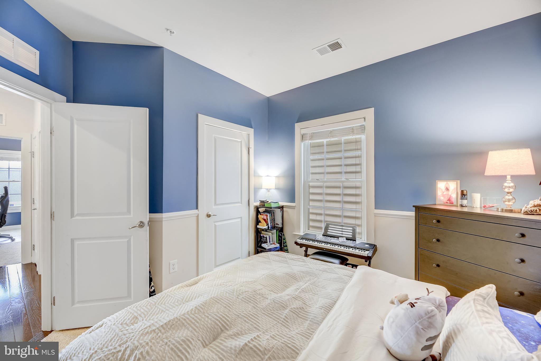 BENTLEY PARK TOWNHOMES - Residential