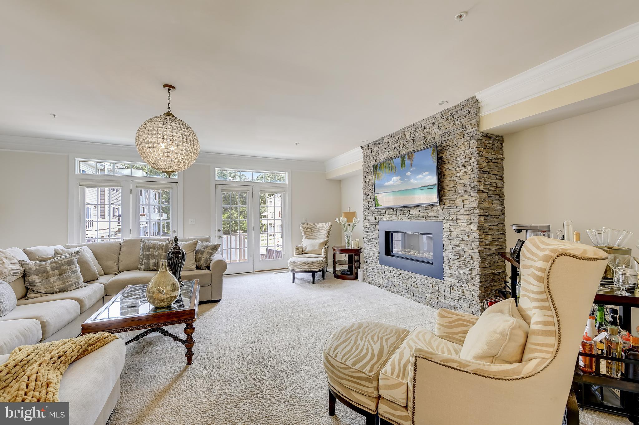 BENTLEY PARK TOWNHOMES - Residential