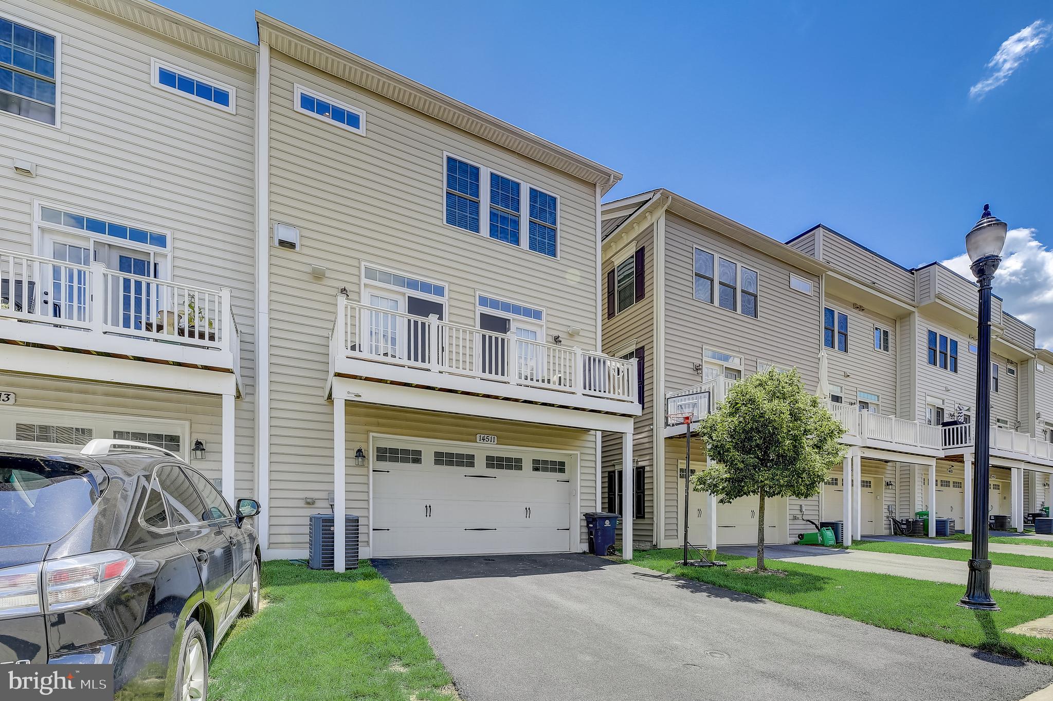 BENTLEY PARK TOWNHOMES - Residential