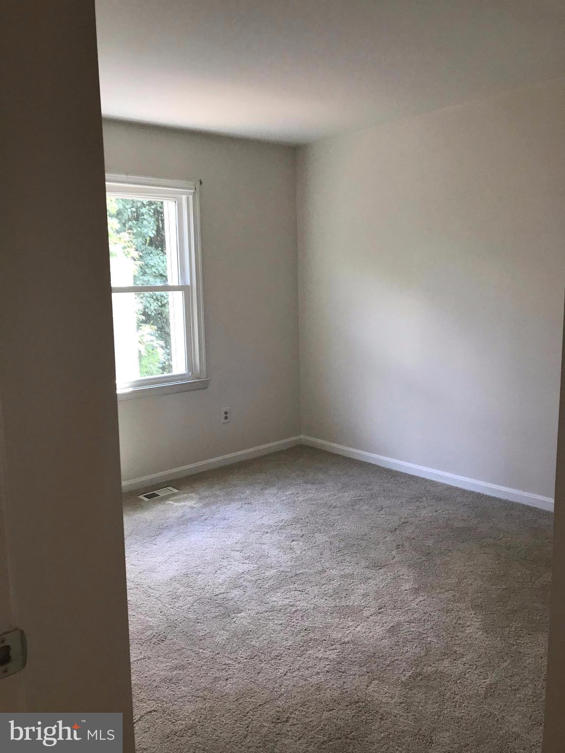 LITTLE ROCKY RUN - Residential Lease