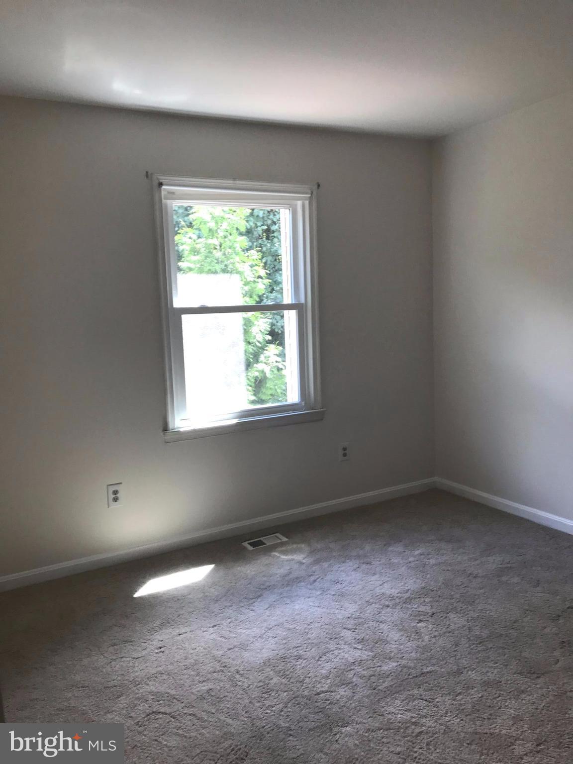 LITTLE ROCKY RUN - Residential Lease