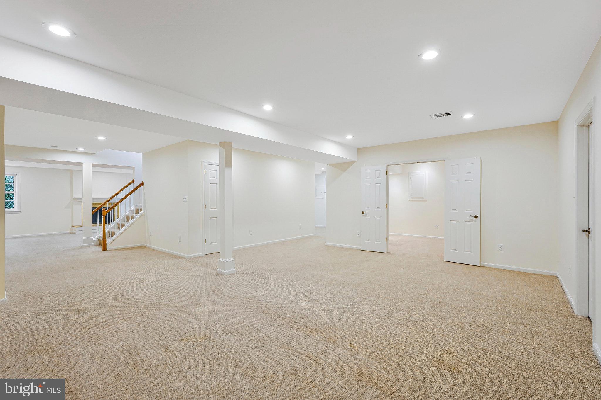 CEDARS OF MC LEAN - Residential