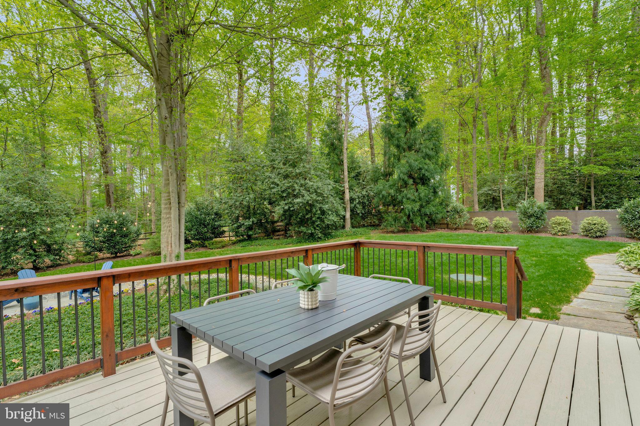 CEDARS OF MC LEAN - Residential