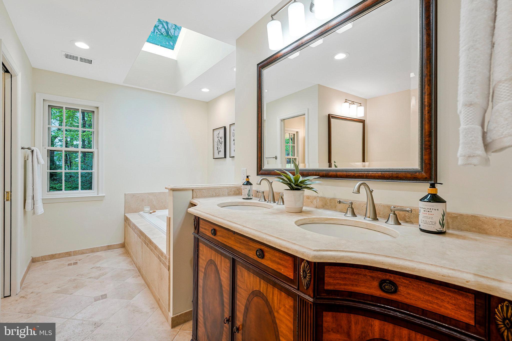 CEDARS OF MC LEAN - Residential