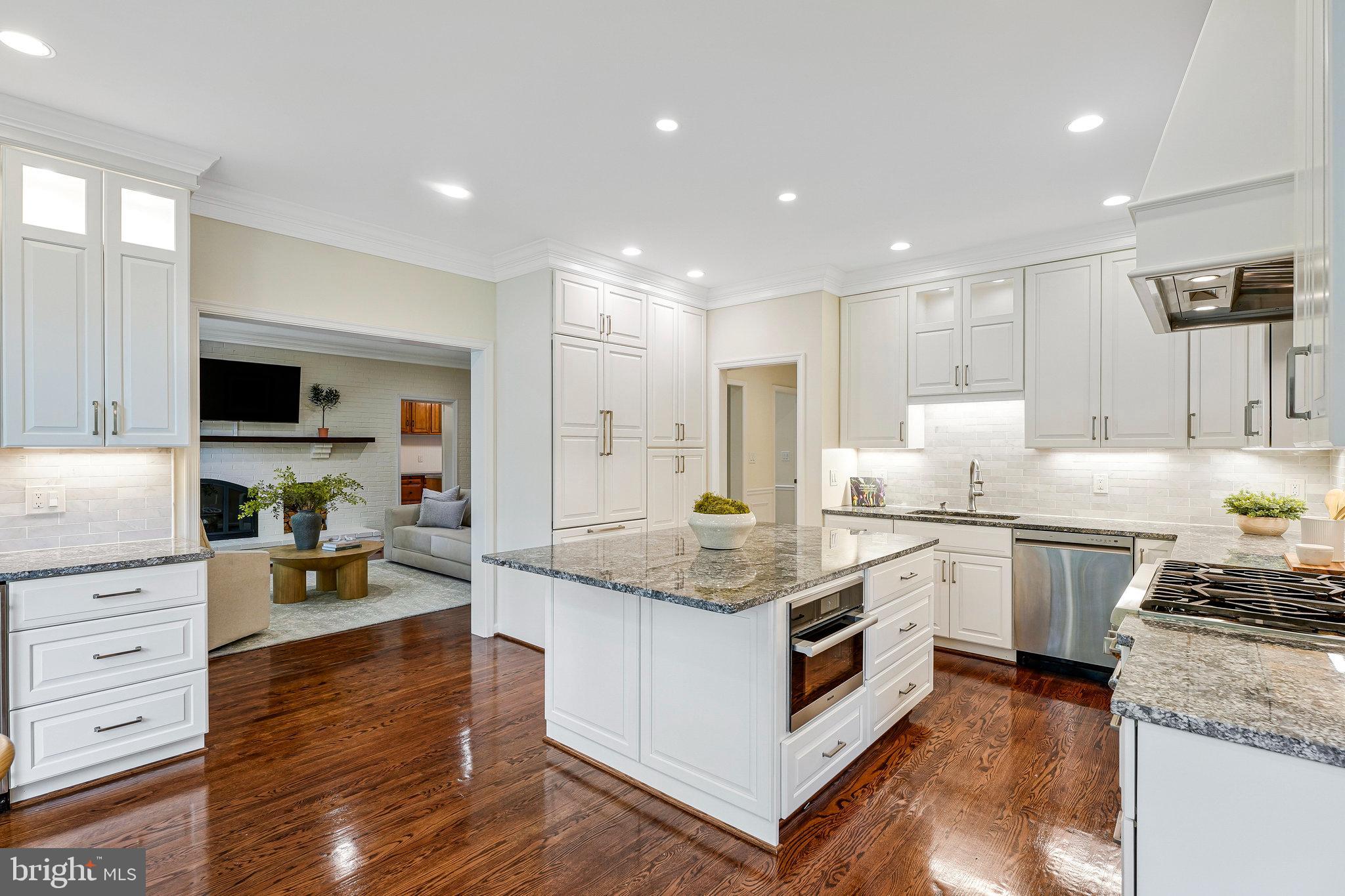 CEDARS OF MC LEAN - Residential