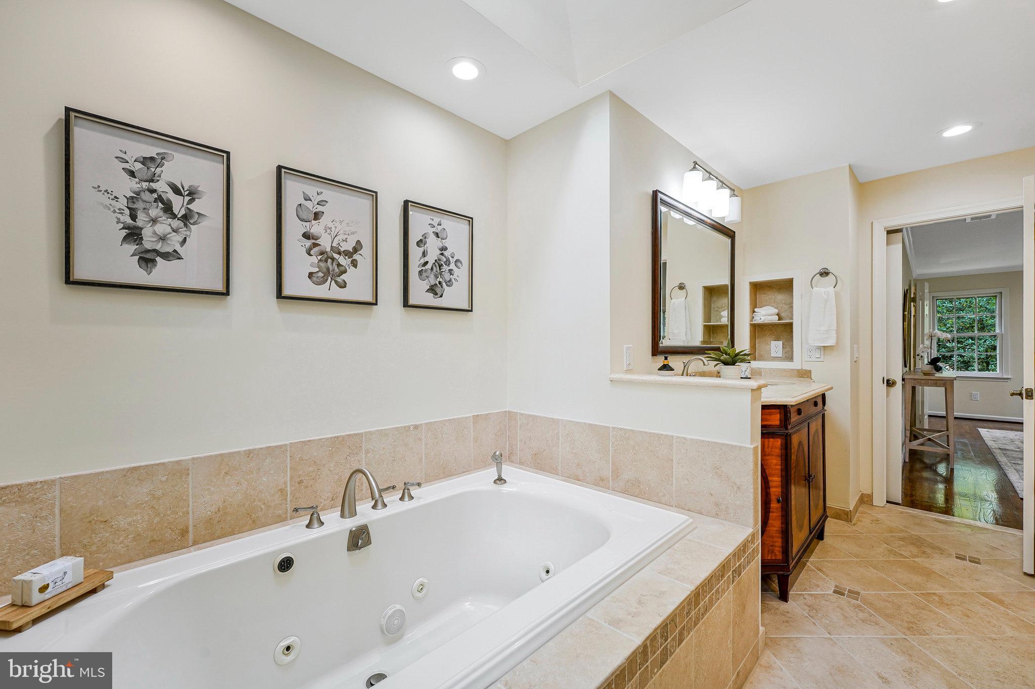 CEDARS OF MC LEAN - Residential