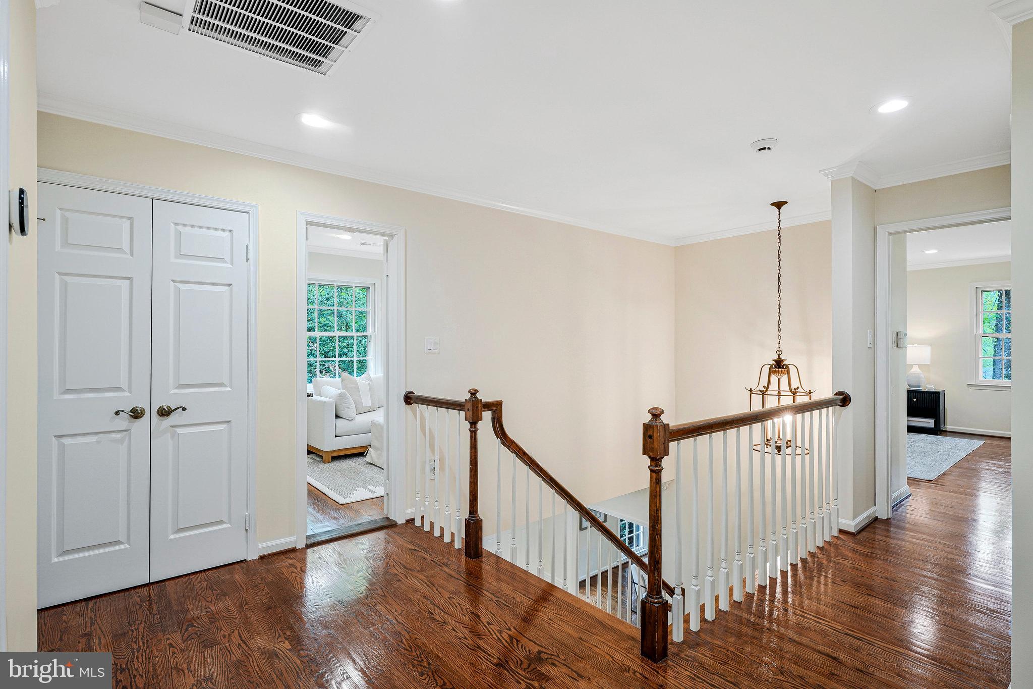 CEDARS OF MC LEAN - Residential