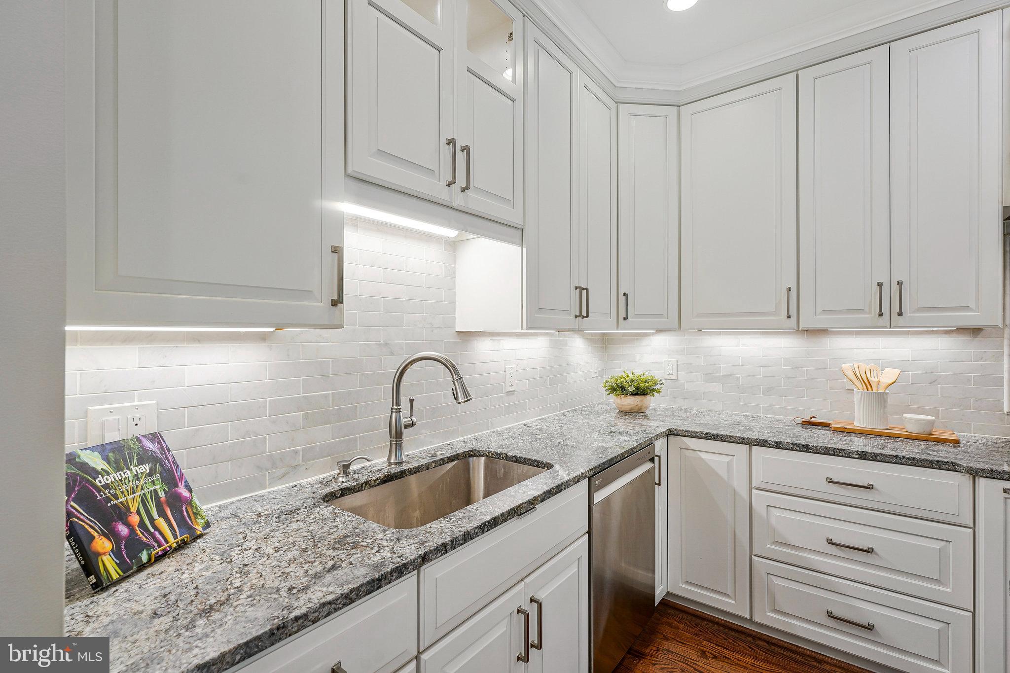 CEDARS OF MC LEAN - Residential