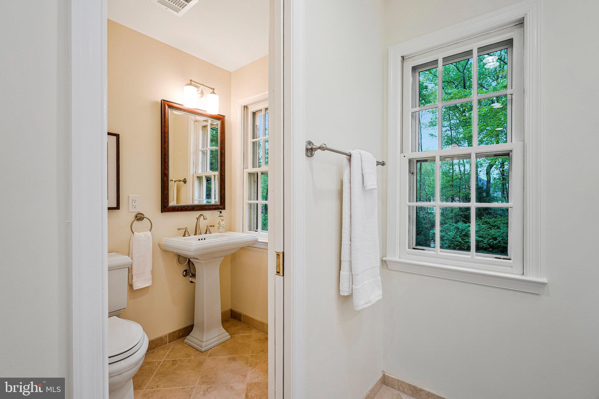 CEDARS OF MC LEAN - Residential