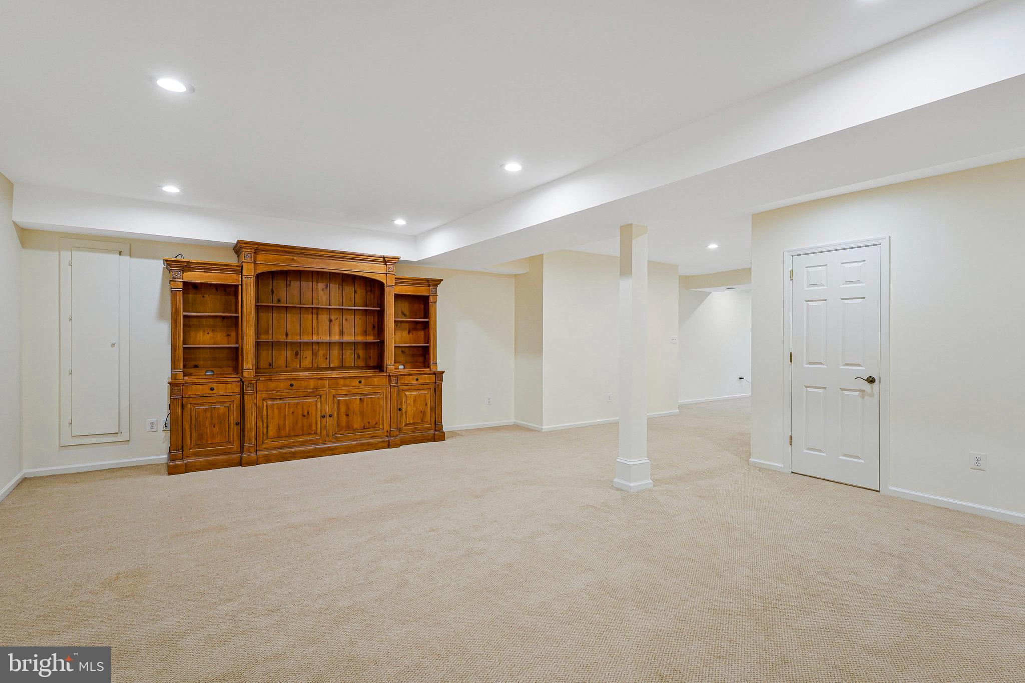 CEDARS OF MC LEAN - Residential