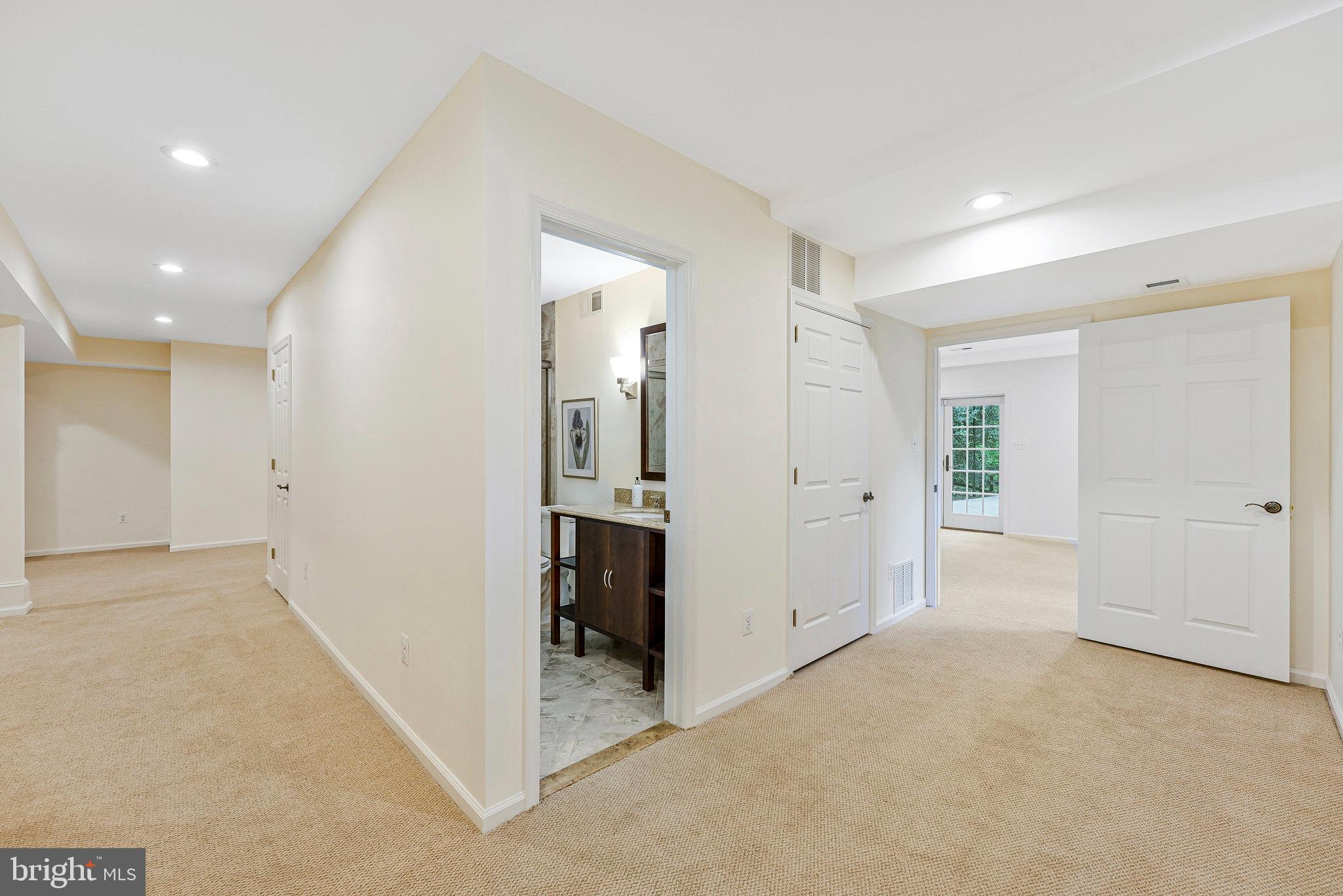 CEDARS OF MC LEAN - Residential