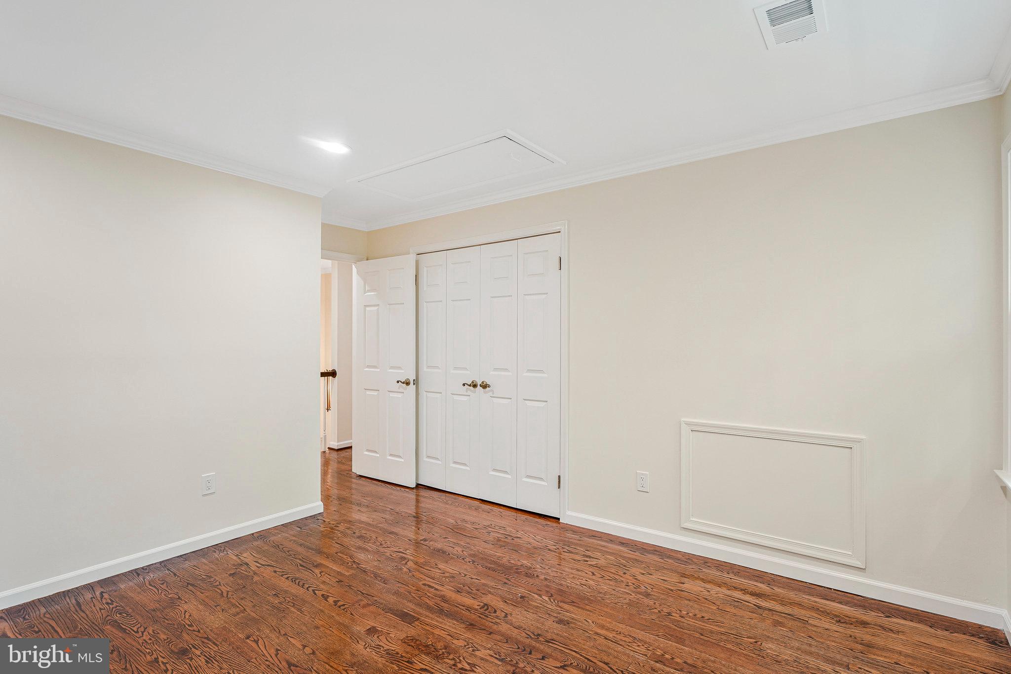 CEDARS OF MC LEAN - Residential