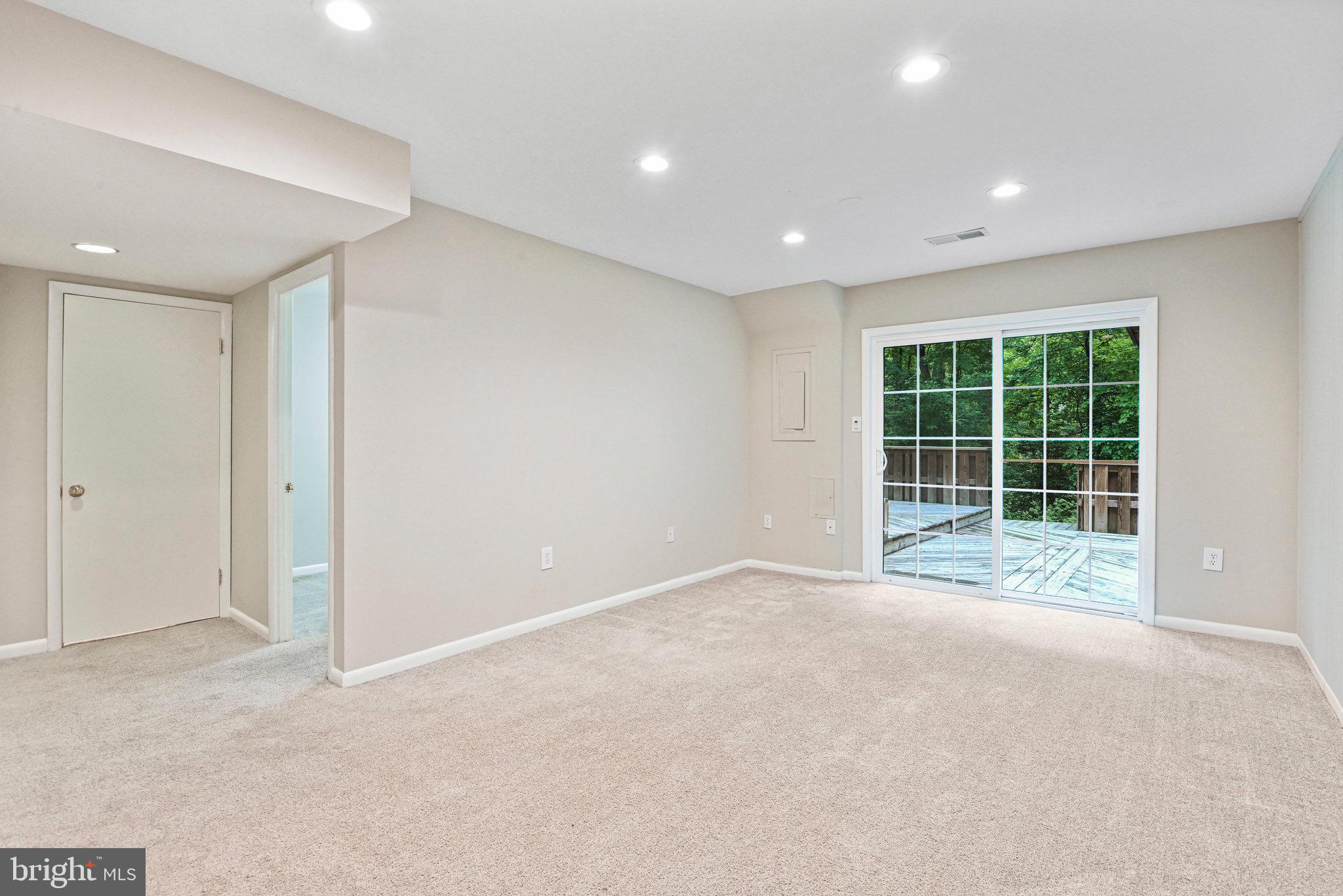 SADDLER OAKS - Residential