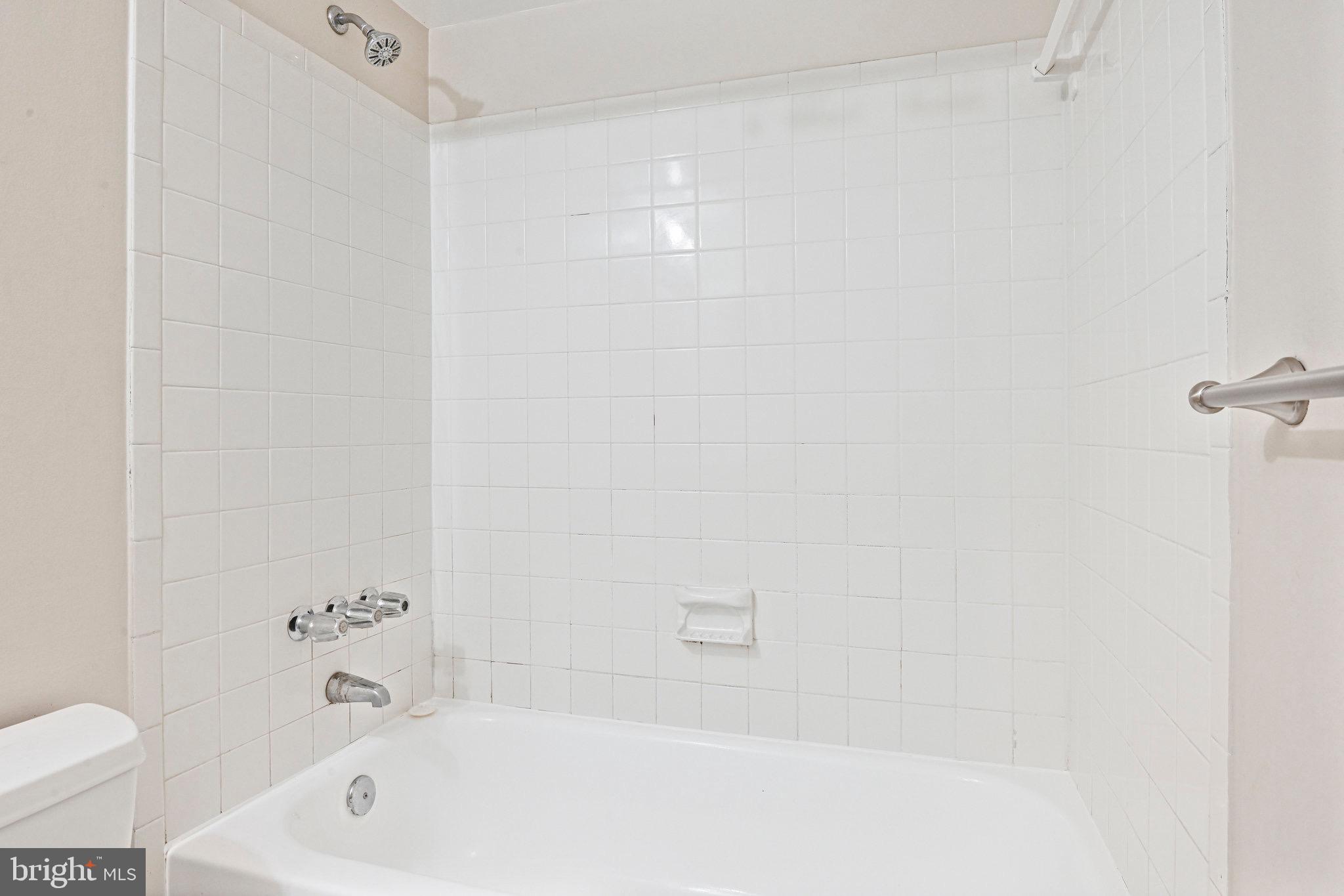 SADDLER OAKS - Residential