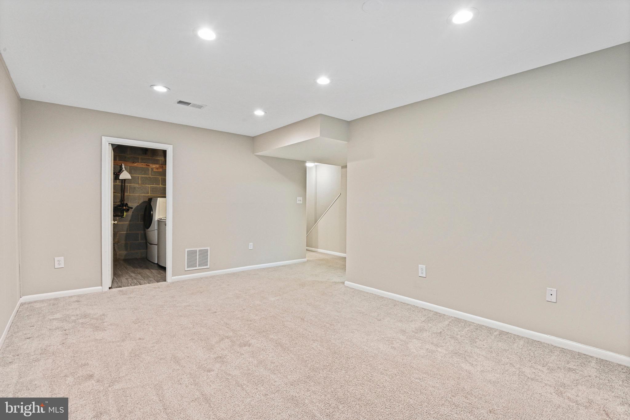 SADDLER OAKS - Residential