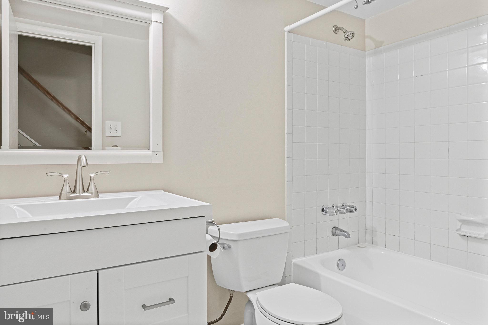 SADDLER OAKS - Residential