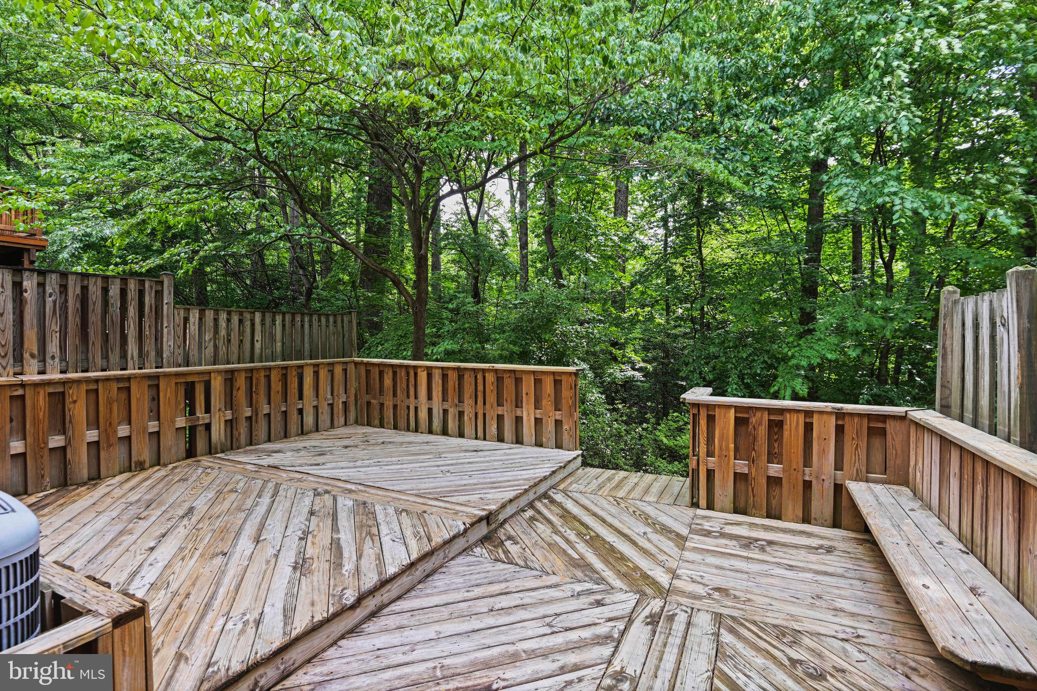 SADDLER OAKS - Residential