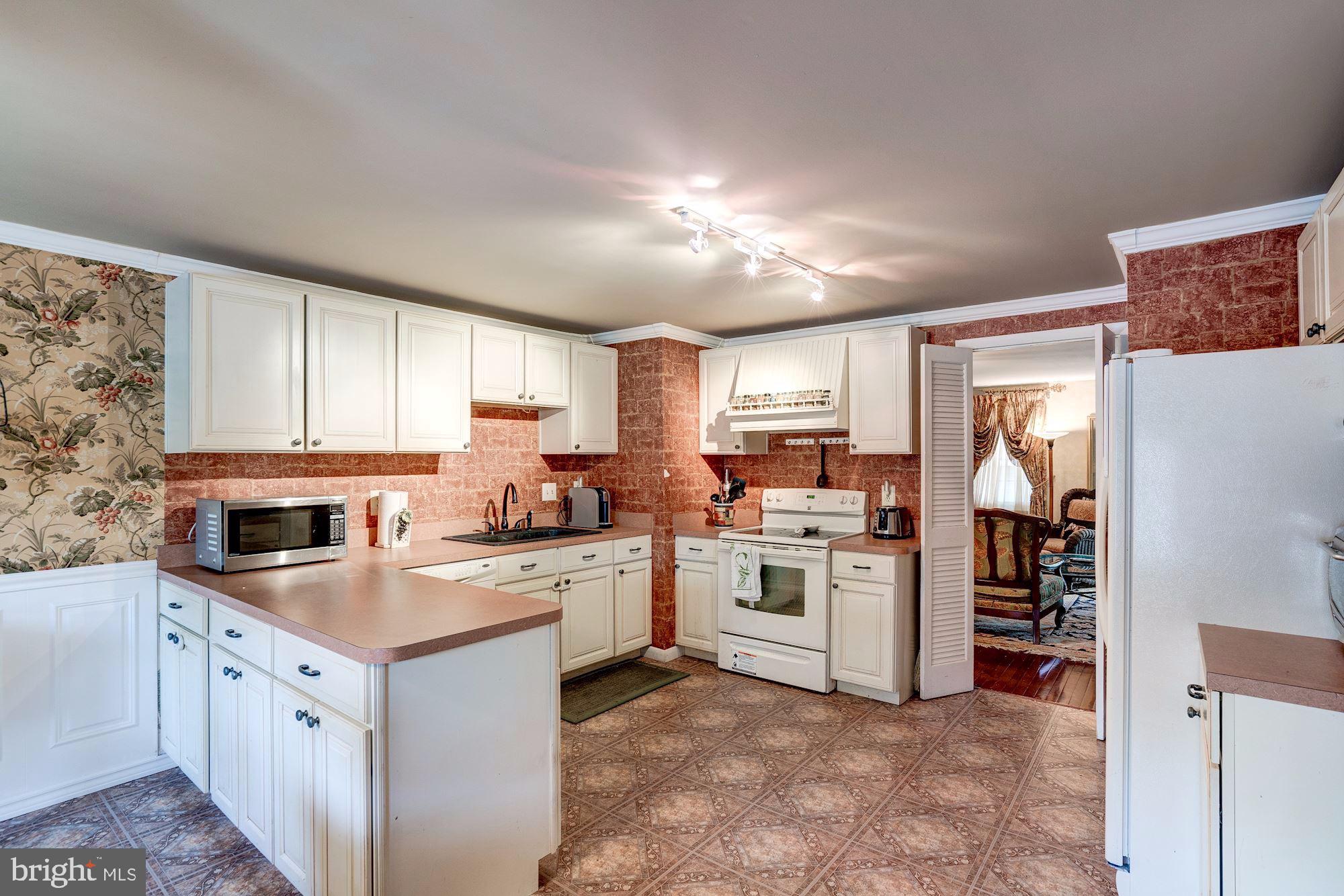 CARDINAL GLEN - Residential