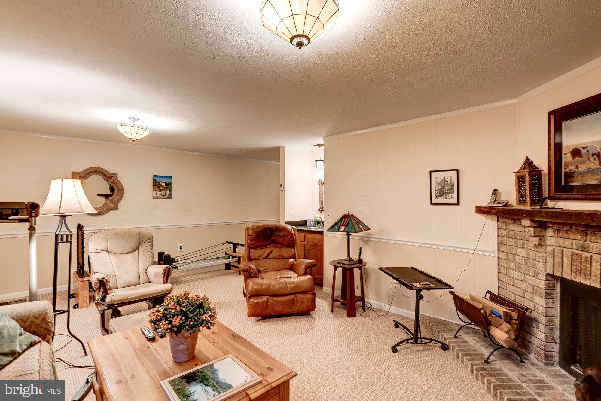 CARDINAL GLEN - Residential