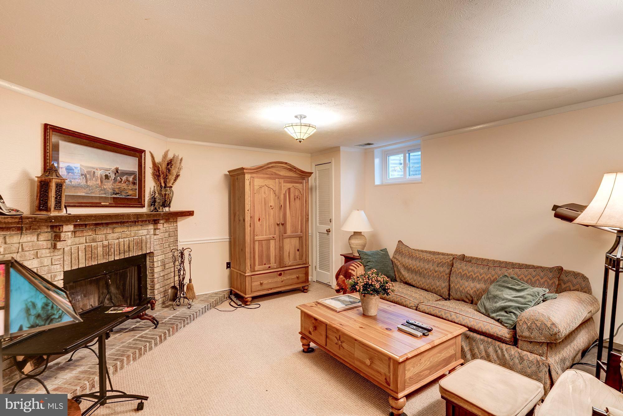 CARDINAL GLEN - Residential