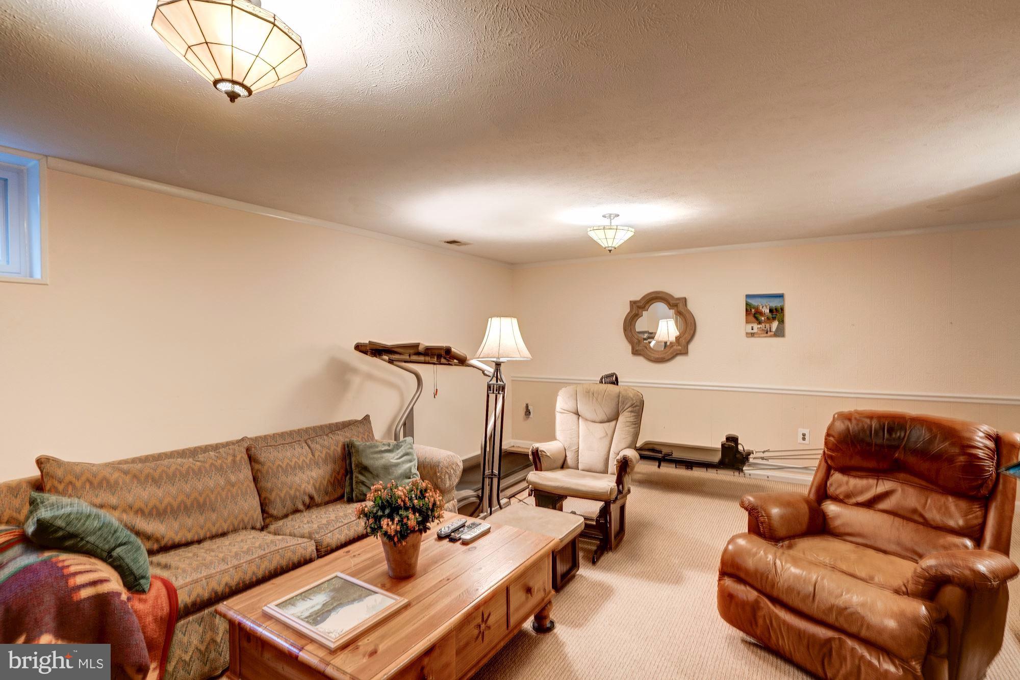 CARDINAL GLEN - Residential