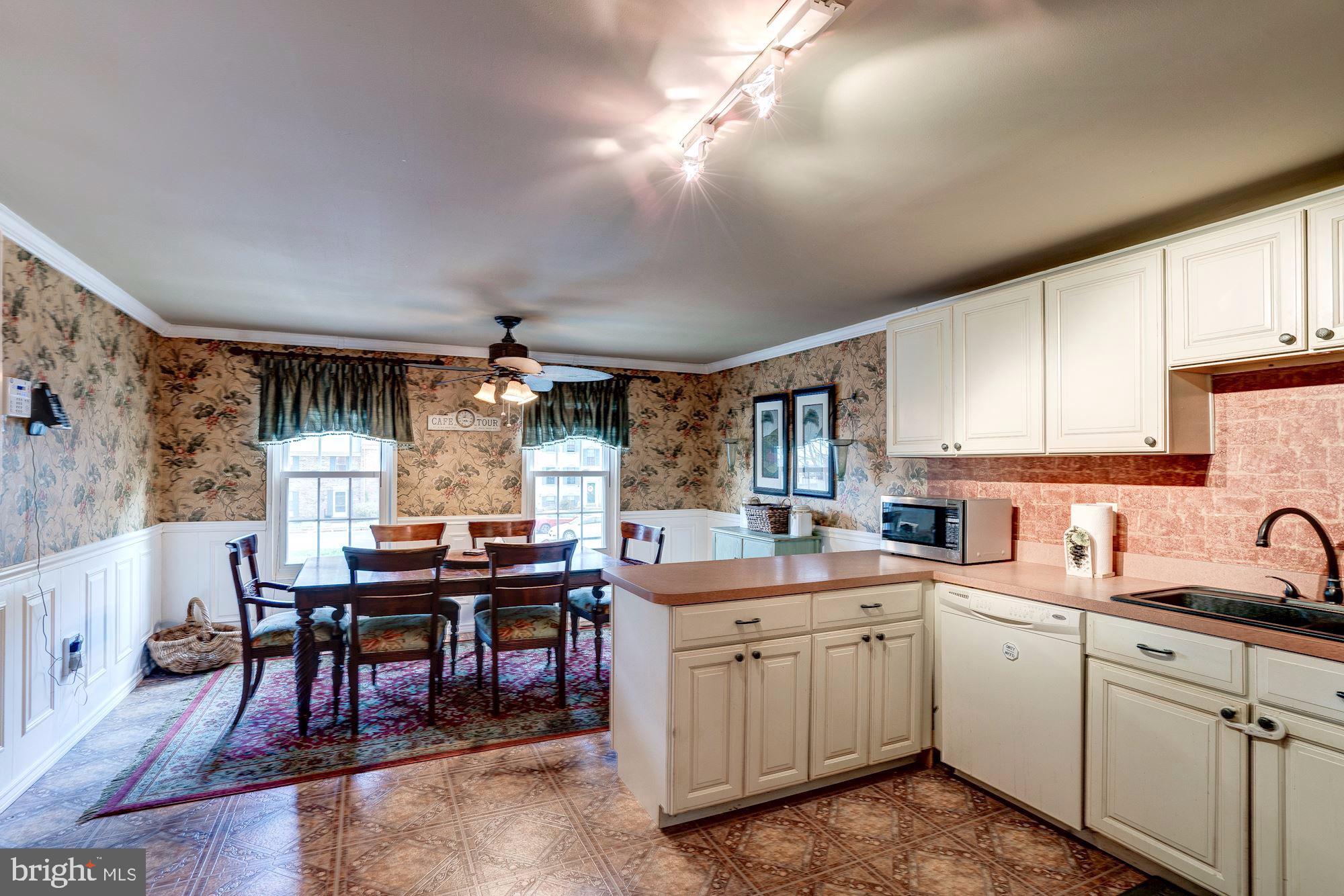 CARDINAL GLEN - Residential