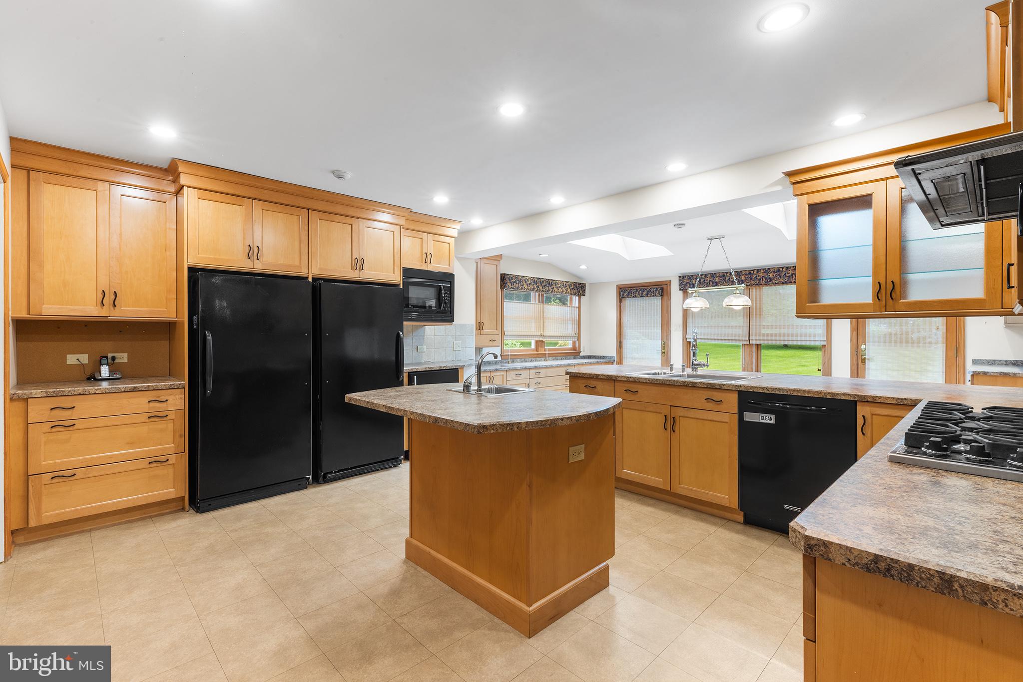 1322 CROSBY DRIVE