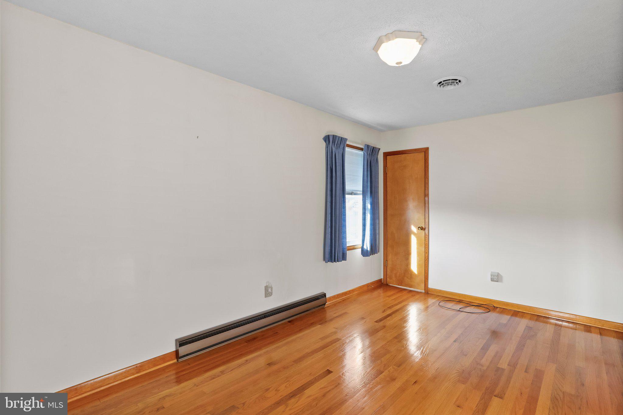 SUNRISE SUMMIT - Residential