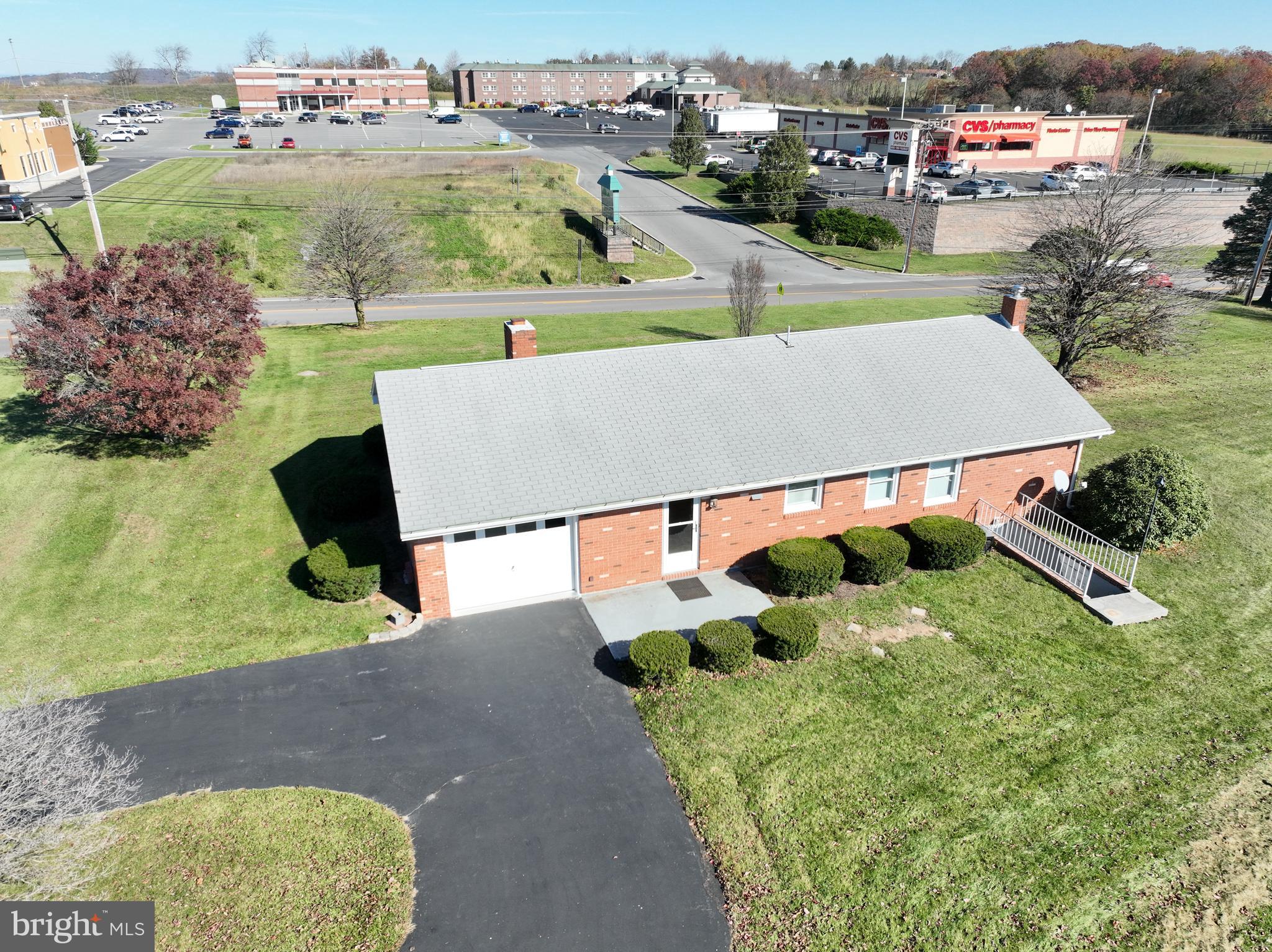 SUNRISE SUMMIT - Residential