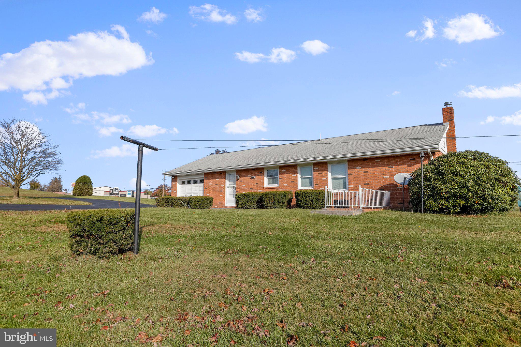 SUNRISE SUMMIT - Residential