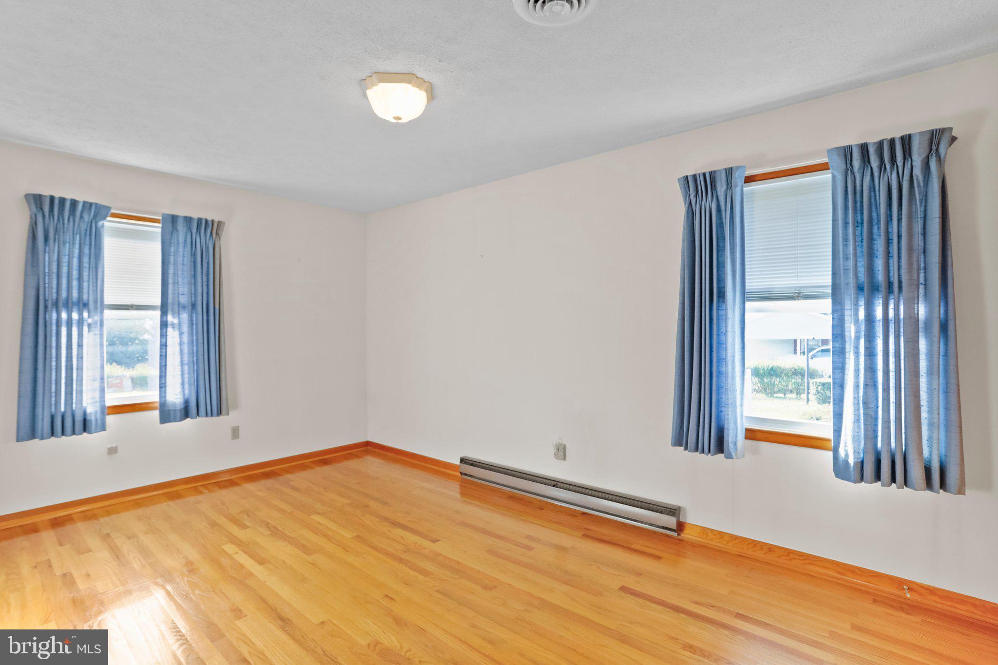 SUNRISE SUMMIT - Residential