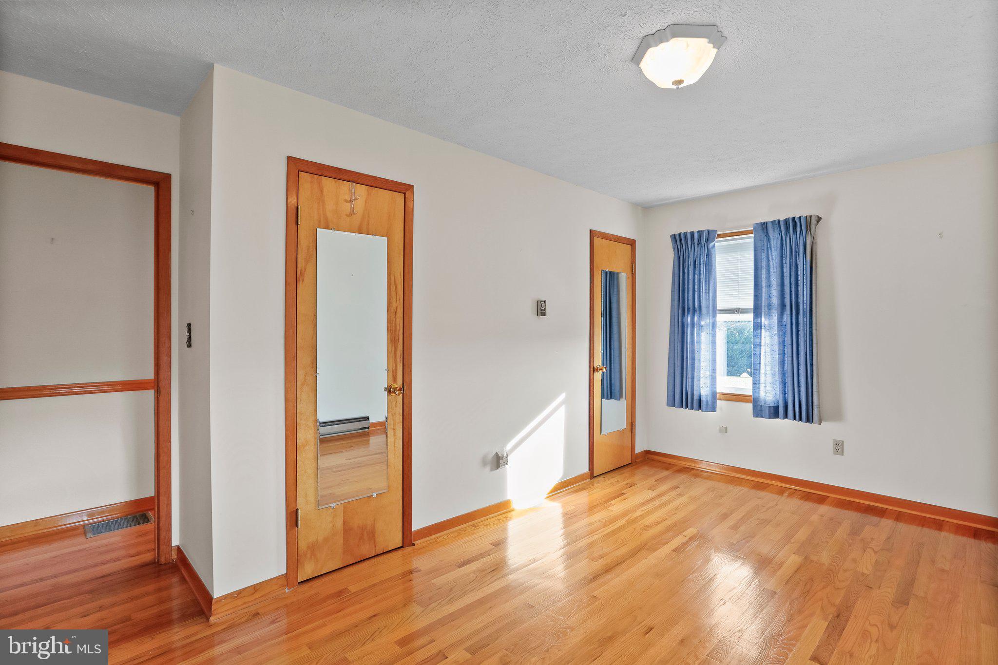 SUNRISE SUMMIT - Residential