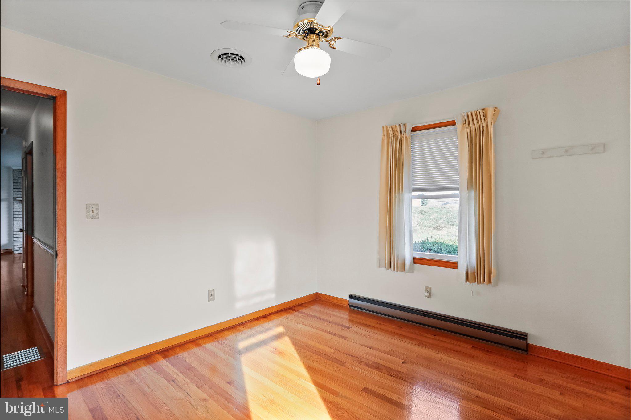 SUNRISE SUMMIT - Residential