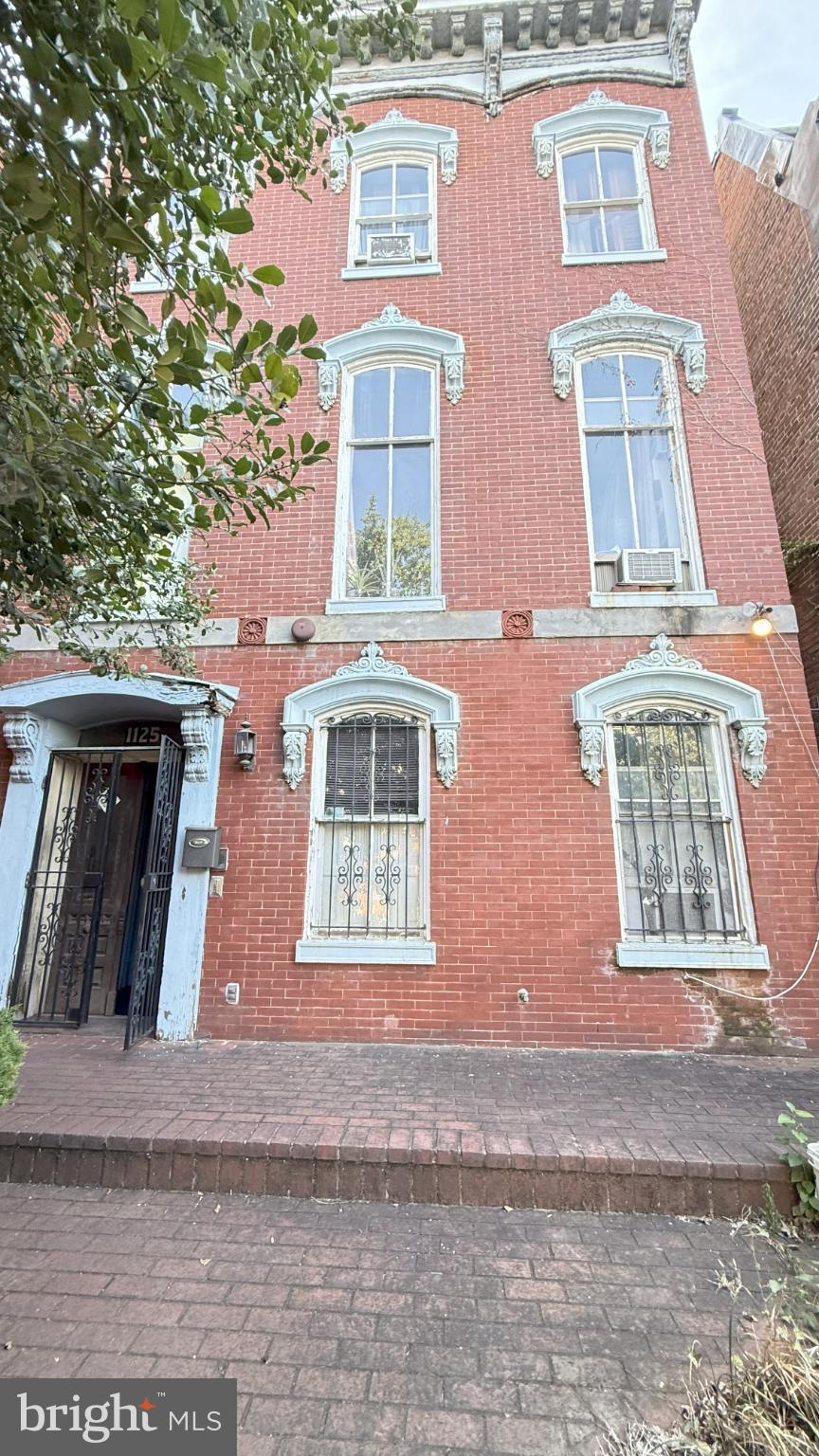 1125 5TH STREET NW