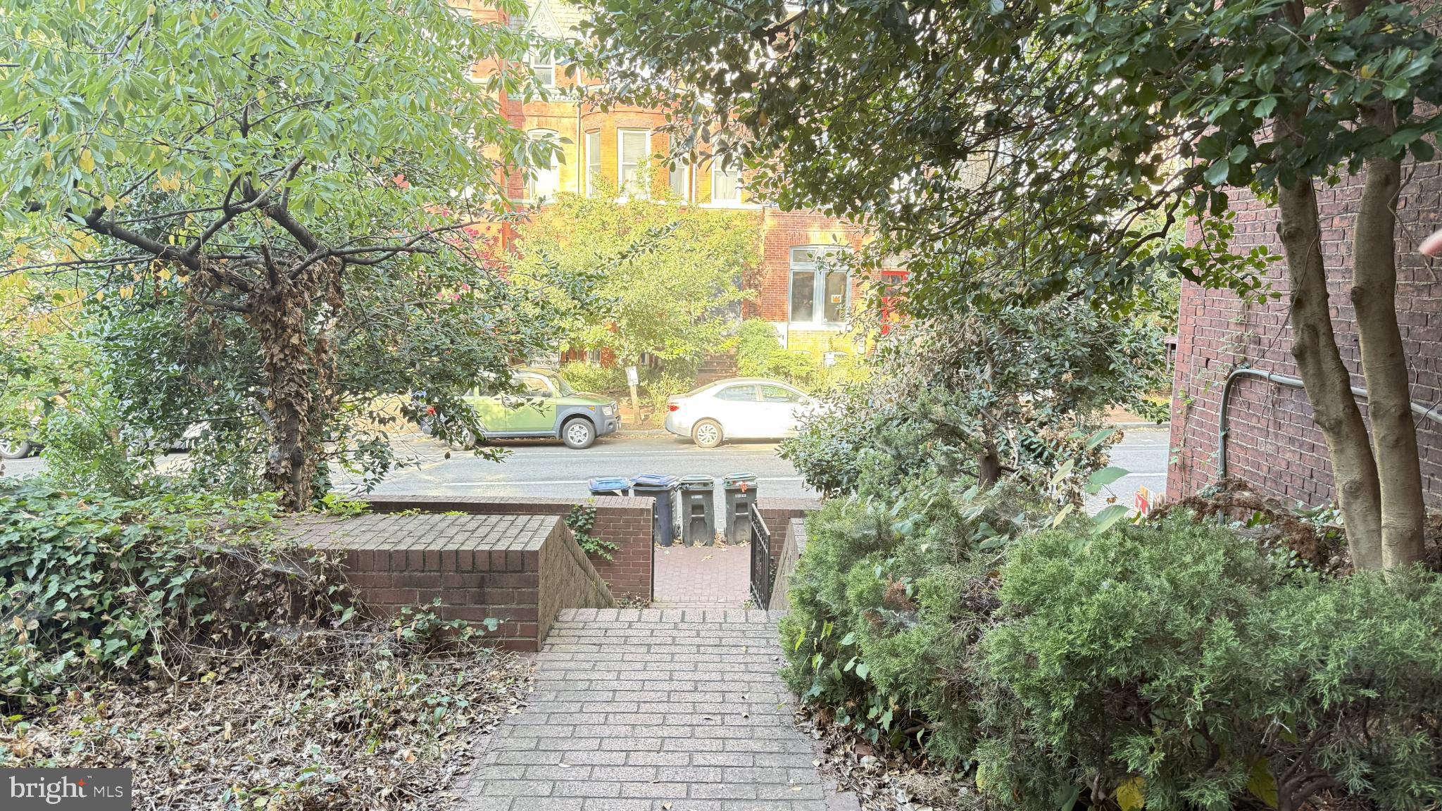 1125 5TH STREET NW