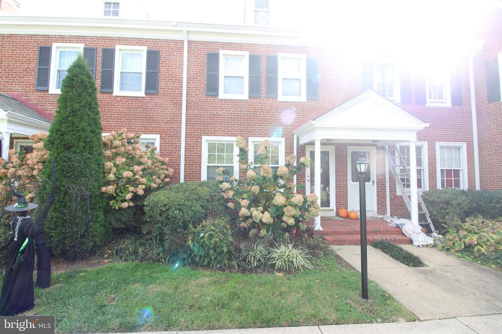 Photo of 4107 36th Street S, ARLINGTON, VA 22206 (MLS # VAAR2065658)