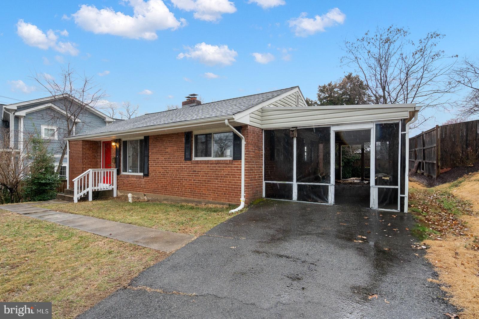 QUAKER PARK ESTATES - Residential