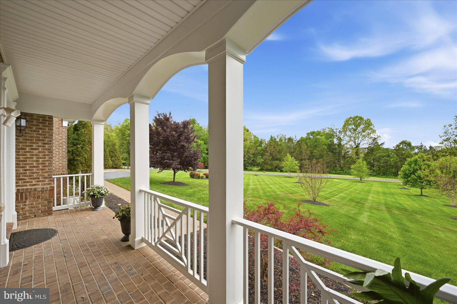 ESTATES @ CREIGHTON FARM - Residential