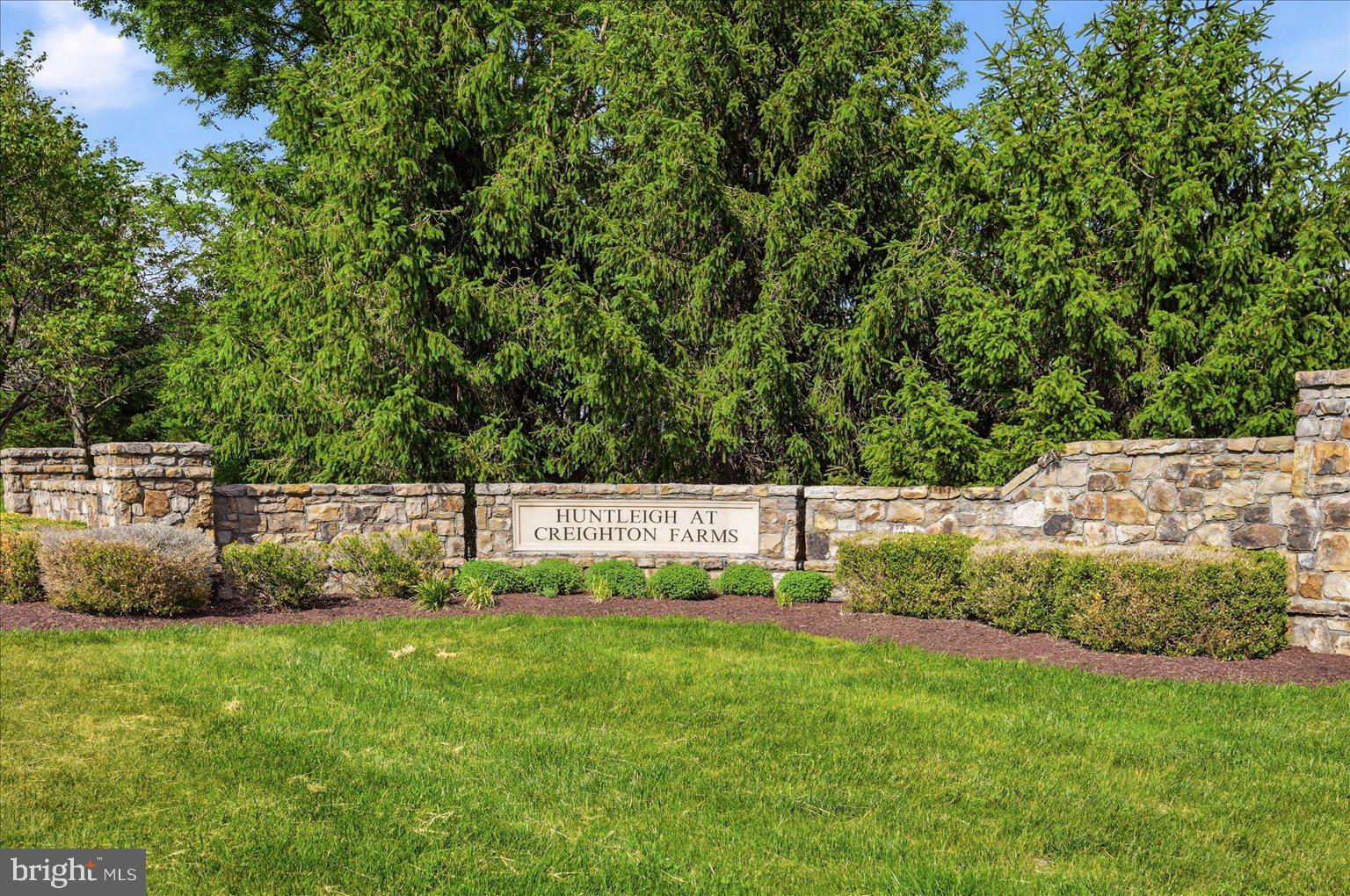 ESTATES @ CREIGHTON FARM - Residential