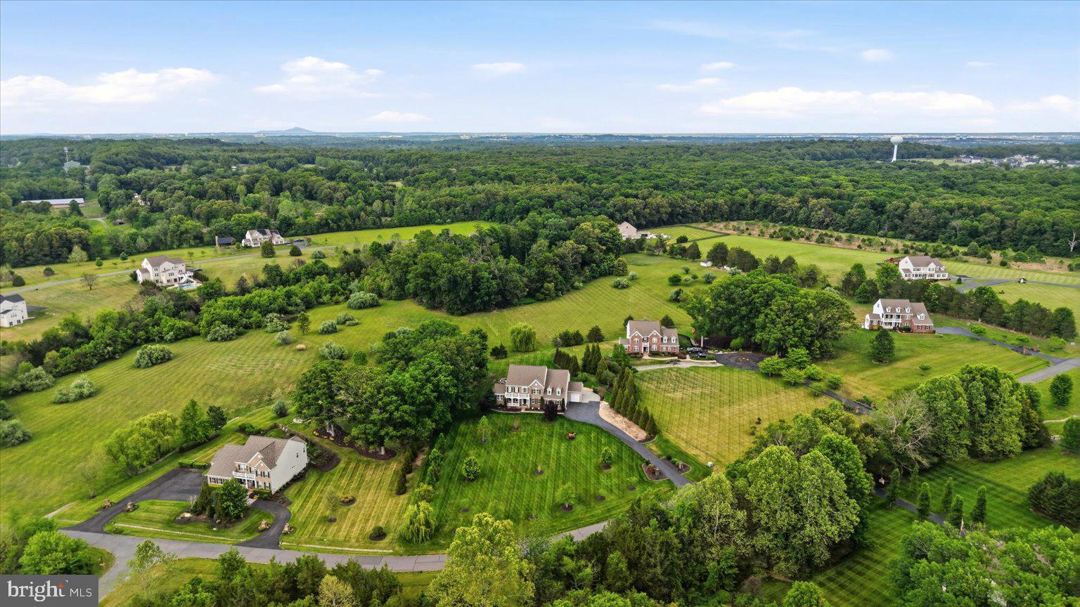ESTATES @ CREIGHTON FARM - Residential