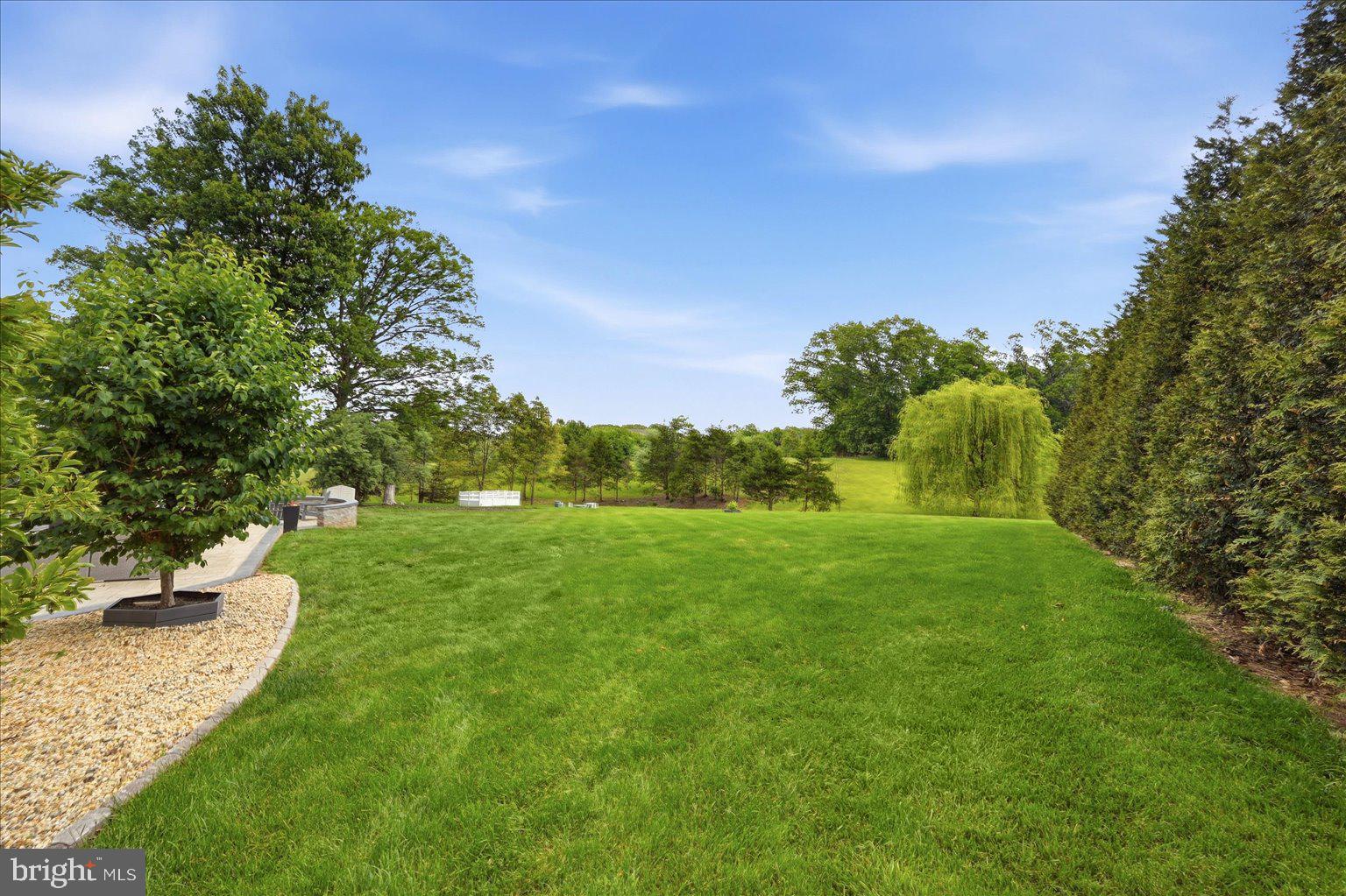 ESTATES @ CREIGHTON FARM - Residential