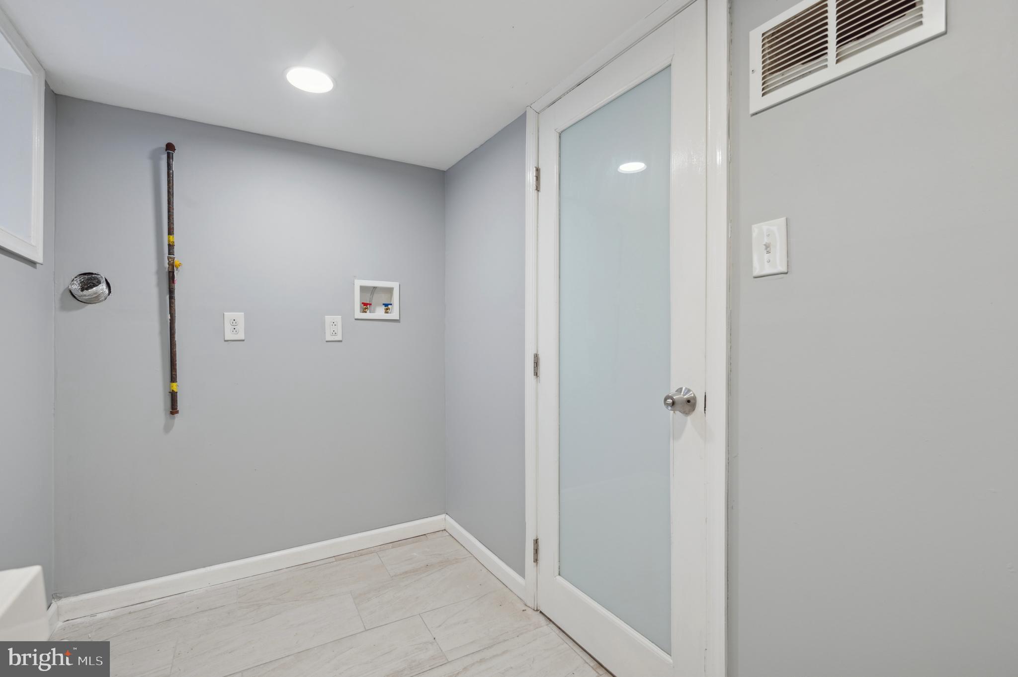 STRAWBERRY MANSION - Residential Income