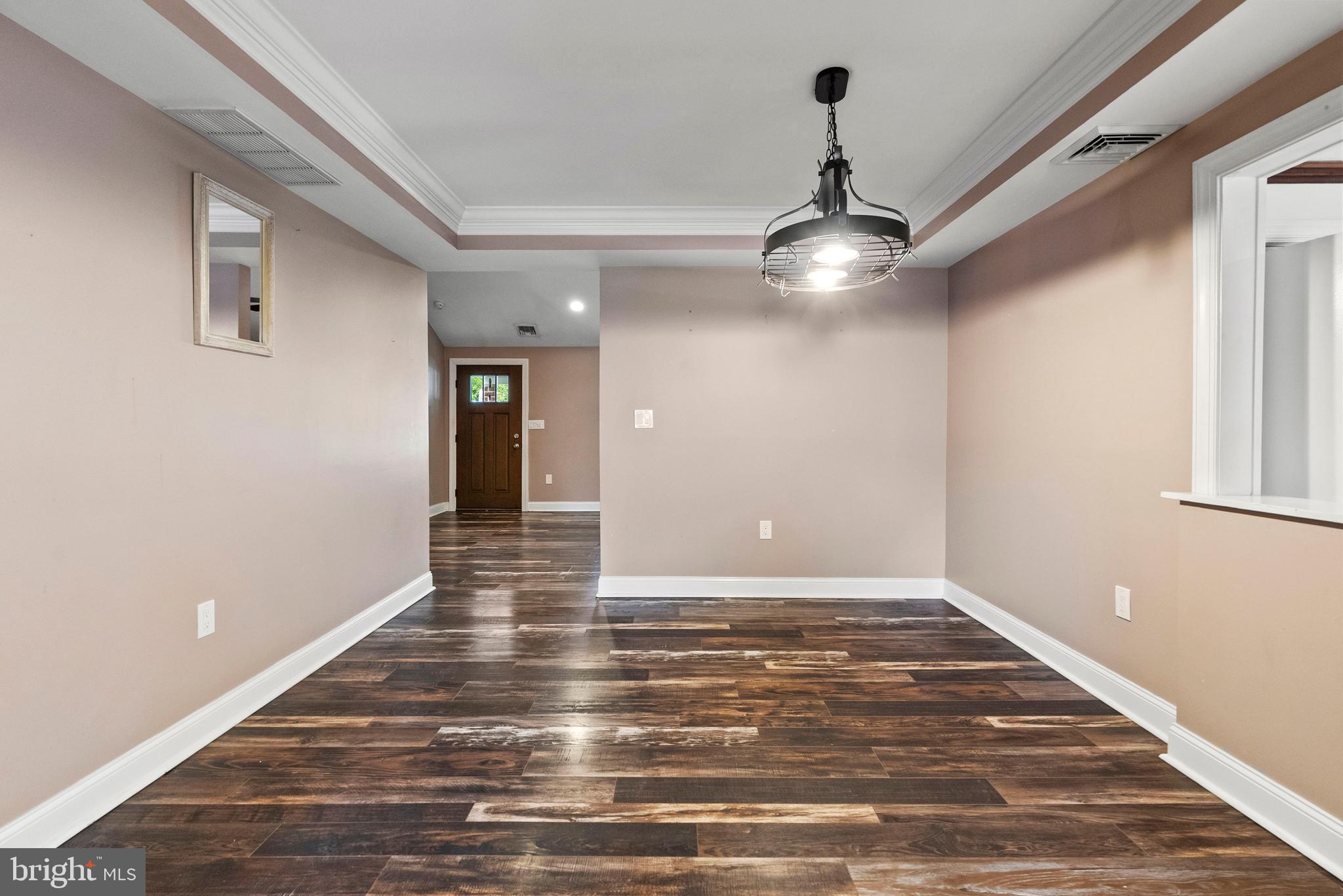 BELMONT TERR - Residential