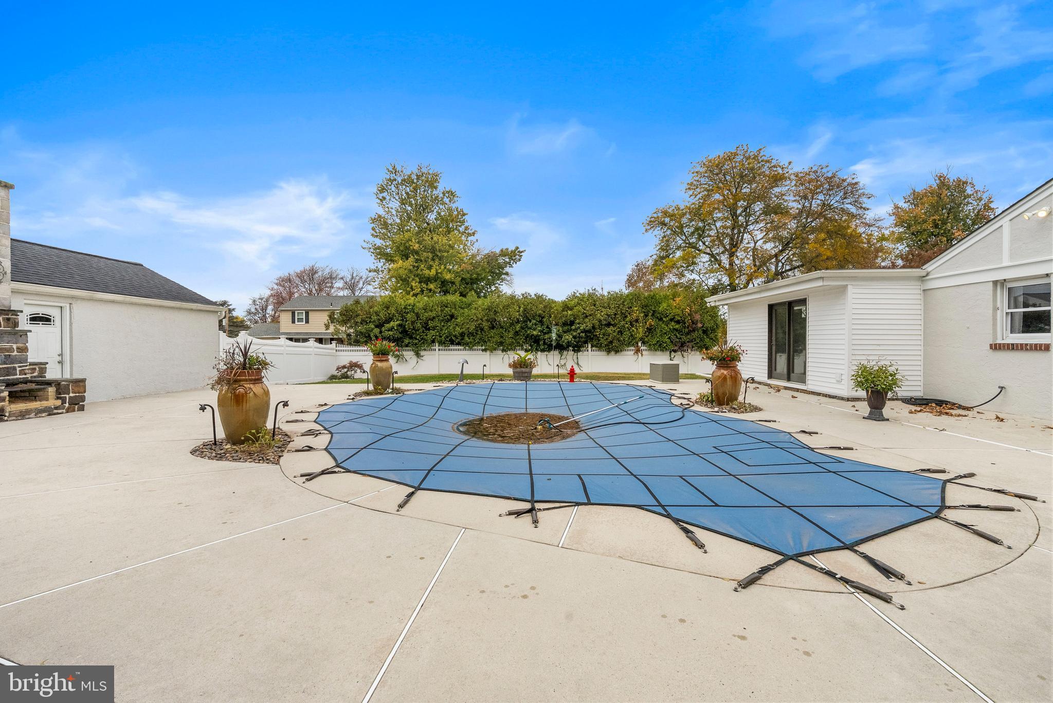 BELMONT TERR - Residential